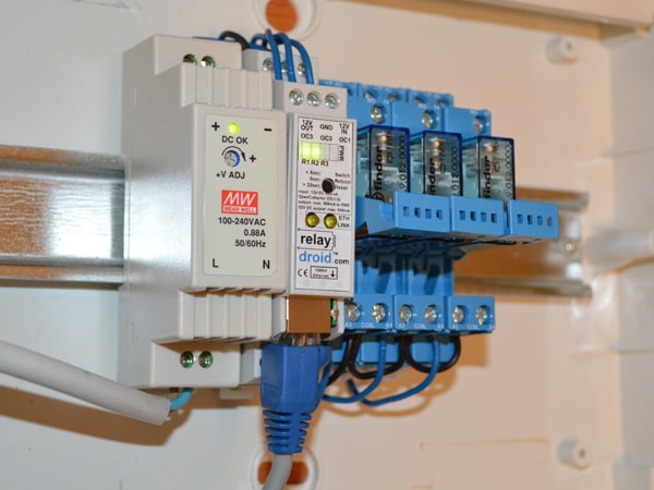 relaydroid with power adapter and relays